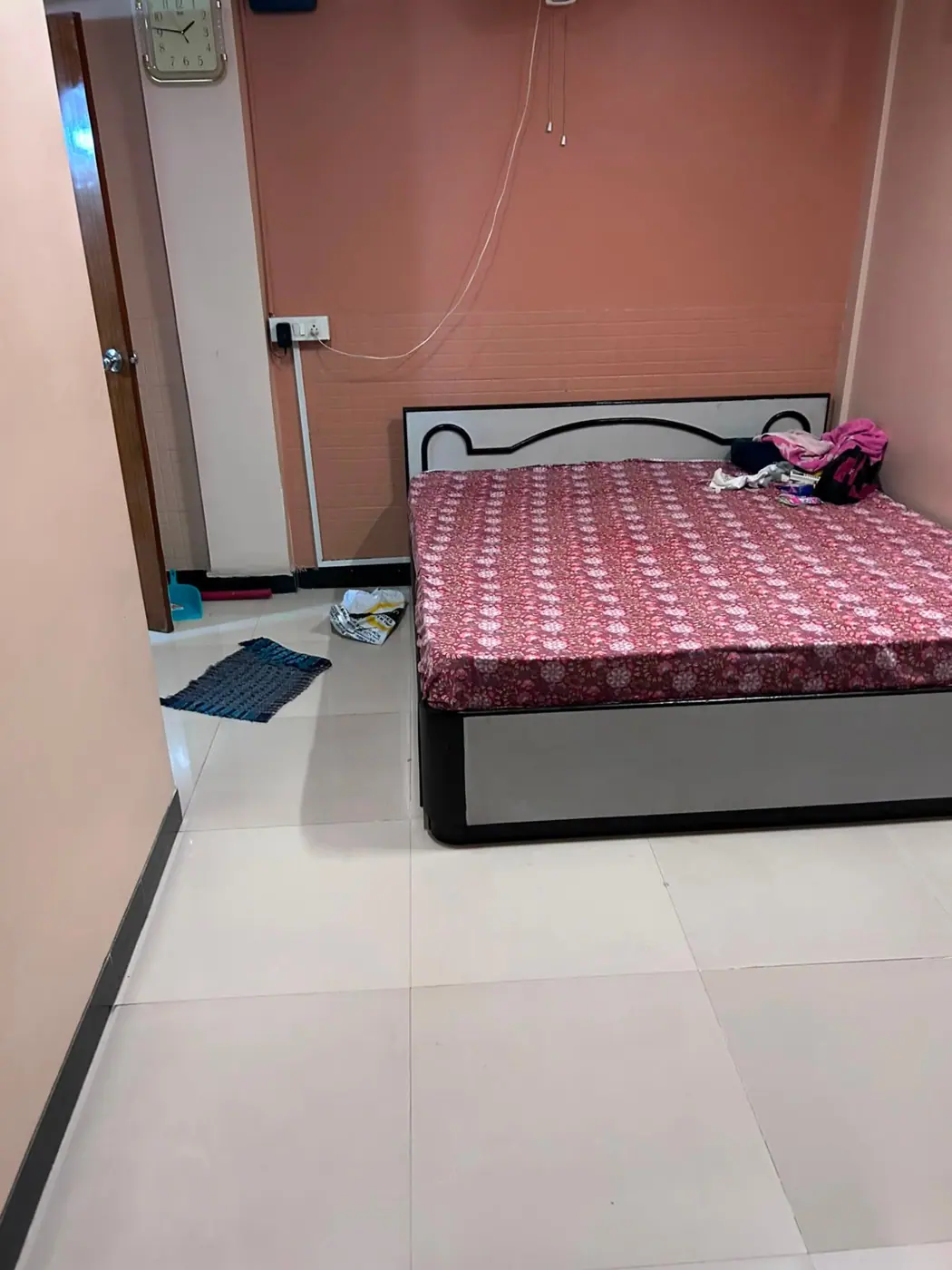 1BHK Semi-Furnished Flat FOR RENT