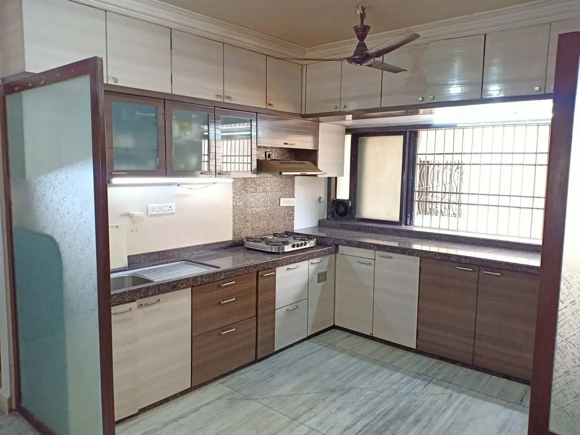 4 BHK LUXURIOUS FLAT FOR SALE