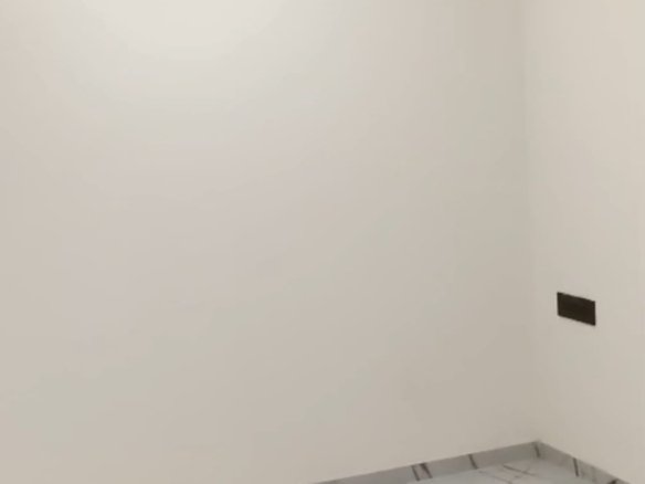 584